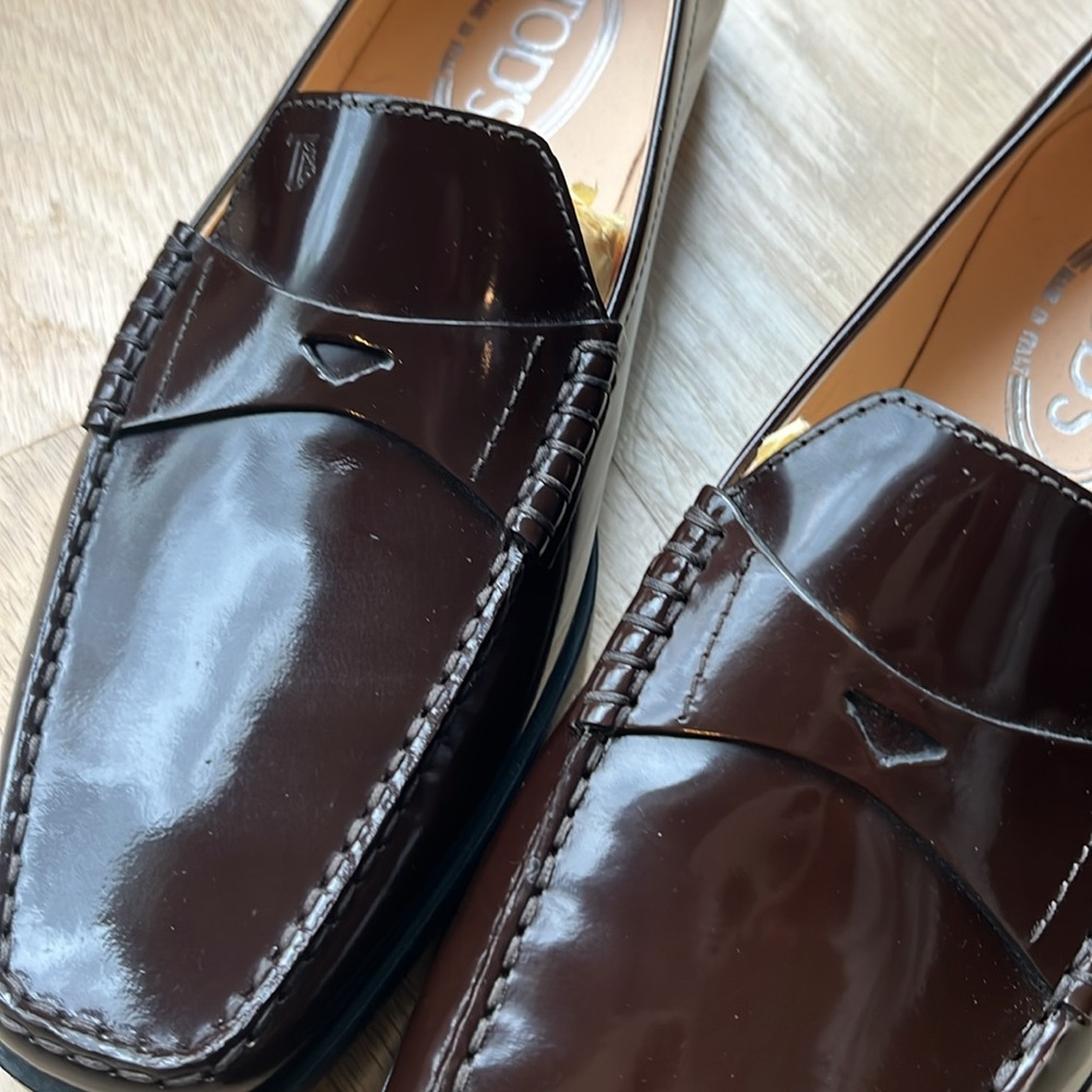Tod's Women’s  Brown Loafers